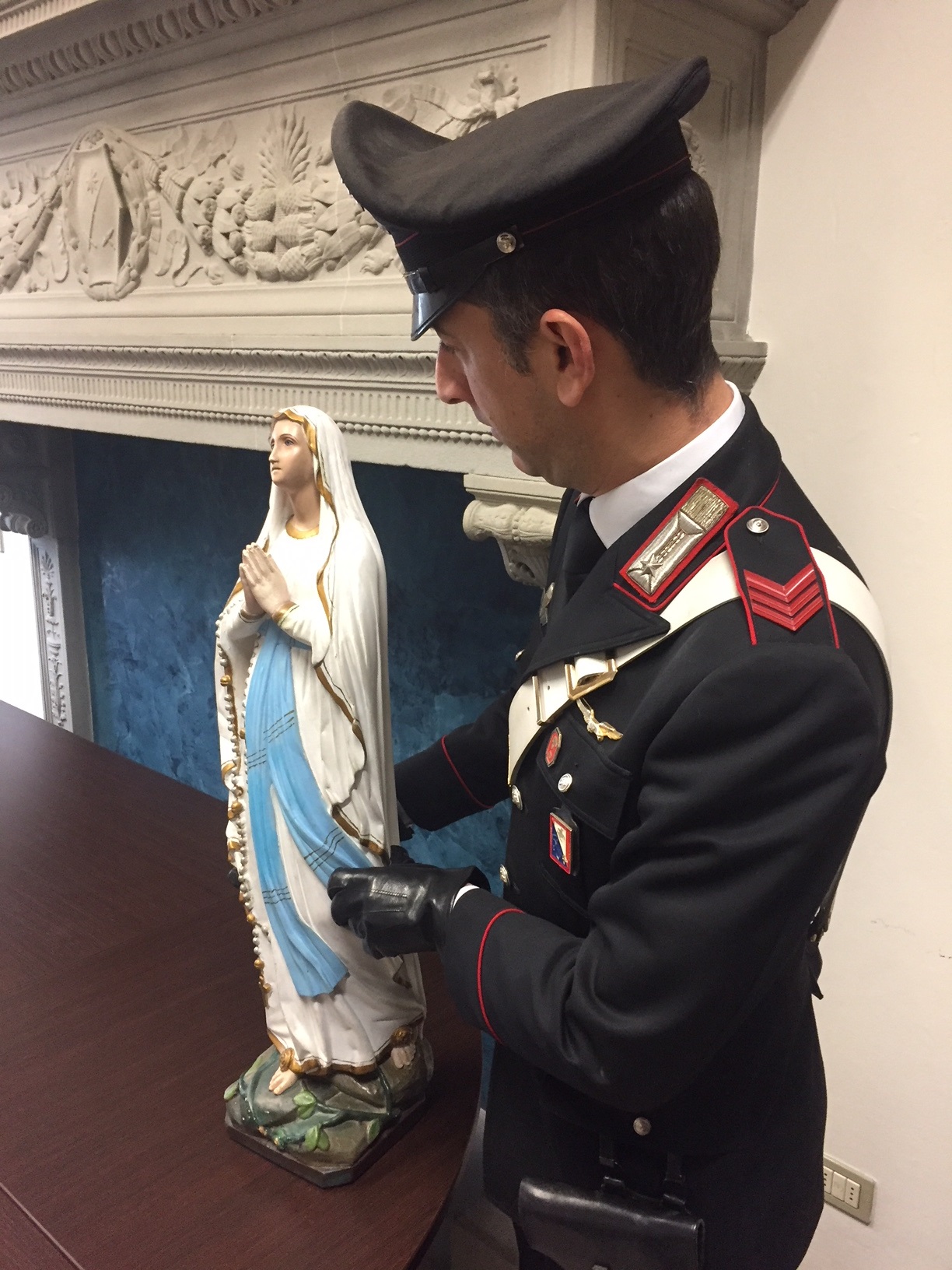 Recuperata Dai Carabinieri La Statua Della Madonna Trafugata All